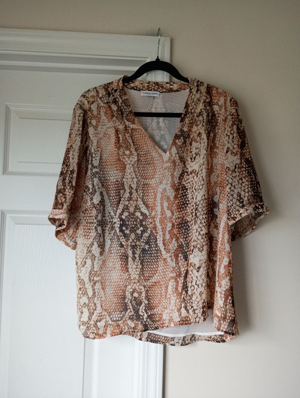 Calvin Klein Neutral Brown Snake-Print V-Neck Blouse XL